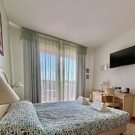 Bella Italia Готель 4*
